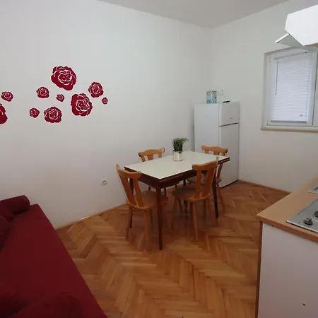 In A Quiet Neighborhood Apartment Dugi Rat